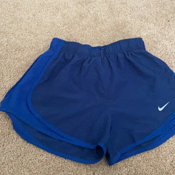 Nike Dri-fit - Picture 2 of 3